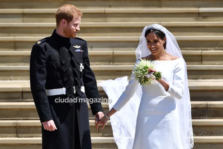 Todas las imágenes de la boda del príncipe Harry y Meghan Markle: los detalles del vestido de la novia 