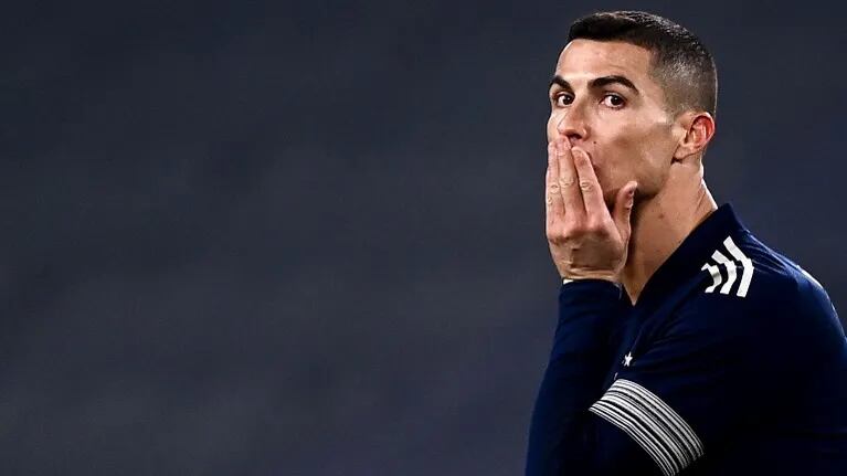 Ronaldo violó las restricciones por la pandemia. Foto: AFP.