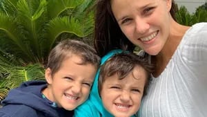 La decisión escolar de Luciana Rubinska para sus mellizos, Pedro y Nicolás: Primera experiencia para cada uno