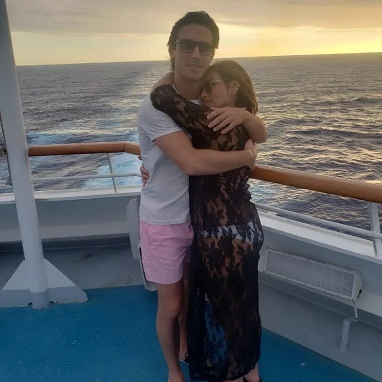 Marcela Tauro y su novio Martín Bisio, a los besos y súper enamorados: "Tres años juntos y vamos por más"