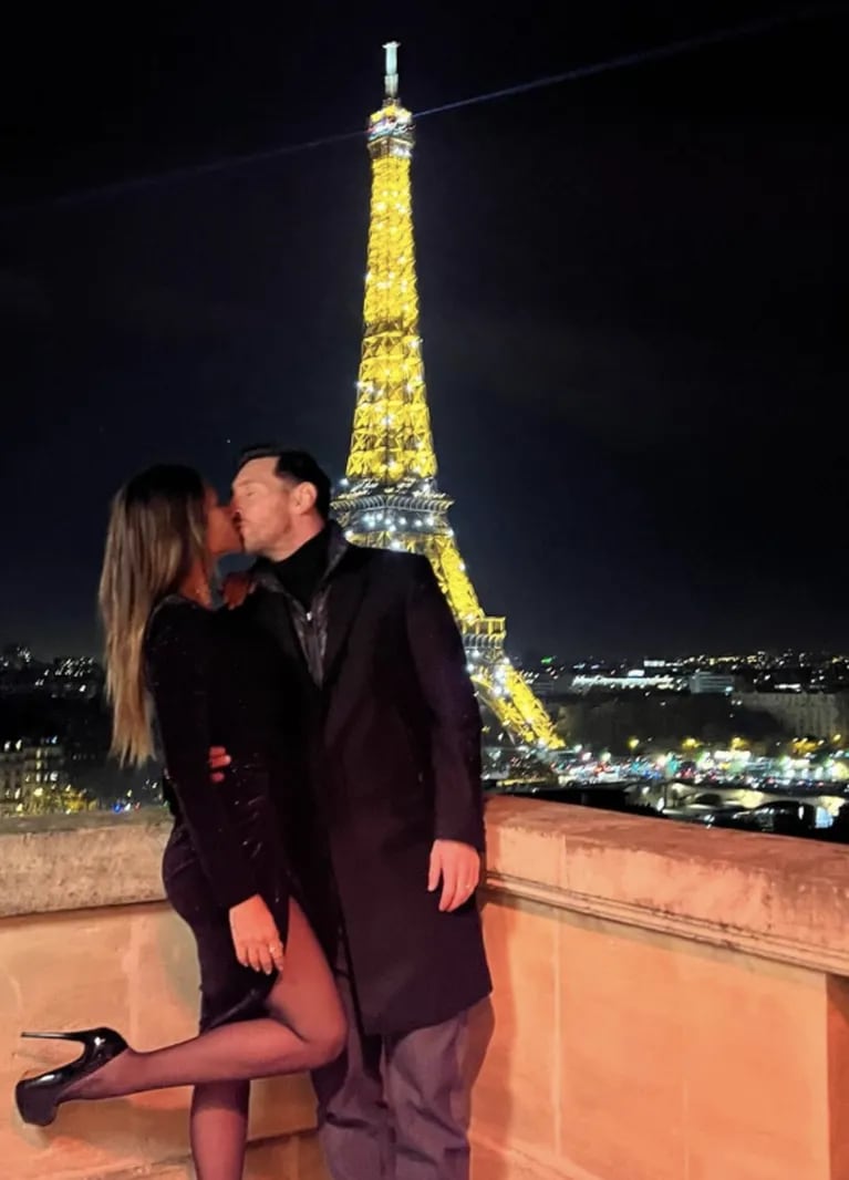Lionel Messi y Antonela Roccuzzo se mostraron apasionados en París: "Te amo tanto mi amor"