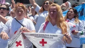 Enfermeros de la Ciudad anuncian nuevo plan de lucha con marcha y acampe en Plaza de Mayo