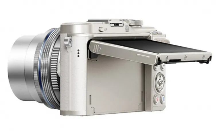 Muy retro: Olympus PEN E-PL9 es de diseño compacto y con 4K-video