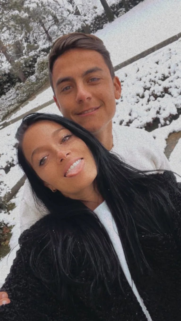 Las románticas postales de Oriana Sabatini con Paulo Dybala en la nieve, tras regresar a Italia: "Home"