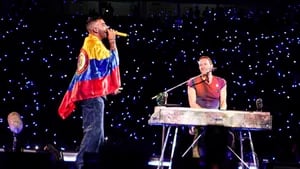 Manuel Turizo y Coldplay cantaron juntos La Bachata: noche mágica en Bogotá