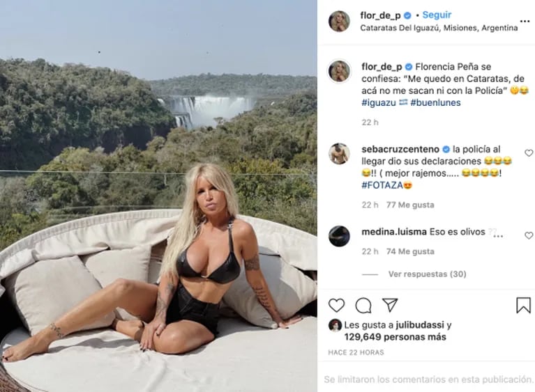 Flor Peña lució una original bikini metalizada en las Cataratas del Iguazú: "No me sacan ni con la policía"