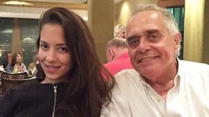 Camila despidió a su papá a una semana de su fallecimiento.
