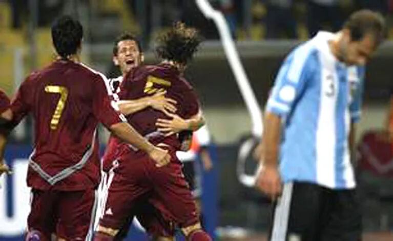 Argentina perdió por primera vez con Venzuela. Y los famosos estallaron. (Foto: Web)