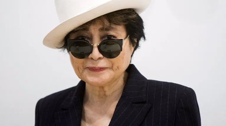 Yoko Ono apuesta al arte: en su exposición le da un lienzo al publíco para que “lleguen sus pensamientos”.
