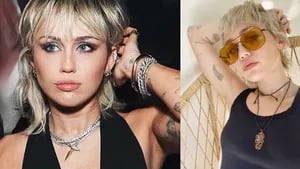 Miley lució un particular colgante hecho en cobre.