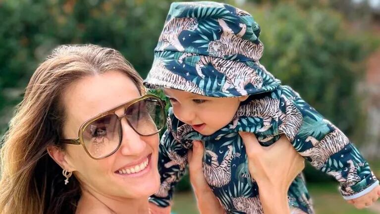 Mica Viciconte y su hijito Luca Cubero posaron luciendo el mismo outfit de verano.