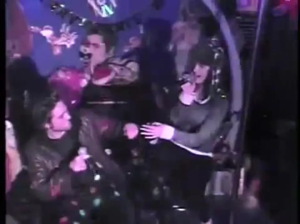 Katy Perry y Robert Pattinson cantaron juntos en un karaoke