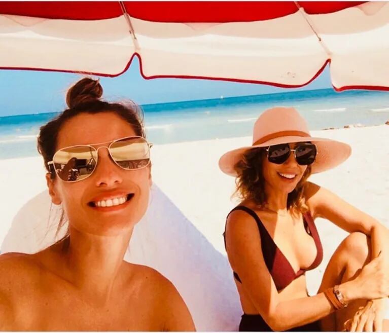 El álbum íntimo de las divertidas vacaciones de Pampita con amigas: lomazos y relax en Miami