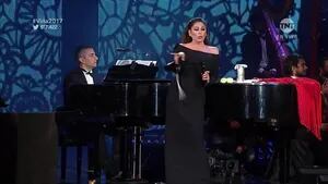 Isabel Pantoja pide un aplauso para Lali Espósito en el Festival de Viña del Mar: "Soy una gran admiradora tuya"
