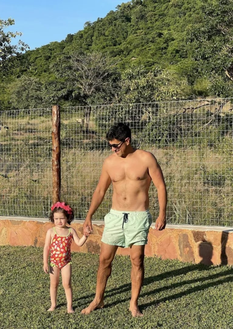 Lali González, de vacaciones en Paraguay con su hija y su marido: "Hogar dulce hogar"
