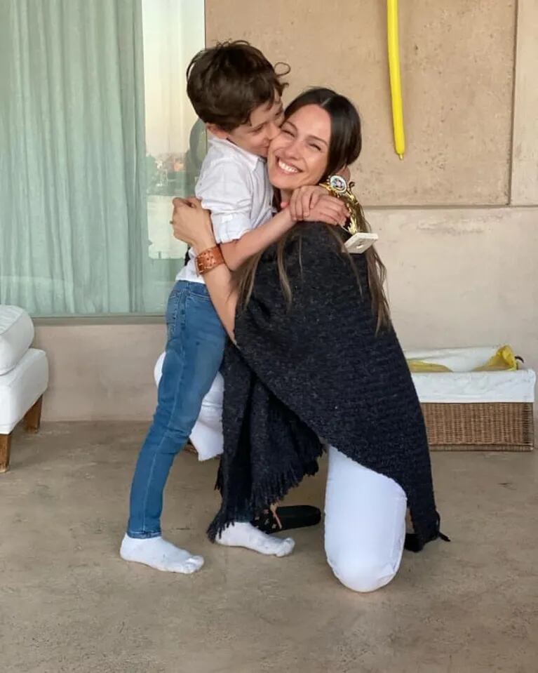 Pampita y Benjamín Vicuña, juntos en el cumpleaños de su hijo Benicio: "Te amo con mi alma, cachorro"