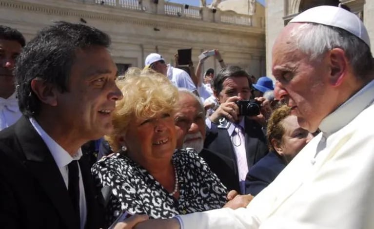 Nito Artaza junto al papa Francisco. (Foto: Twitter)