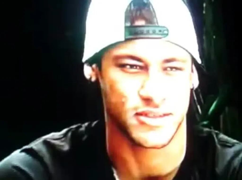Neymar hizo emocionar hasta las lágrimas a su novia