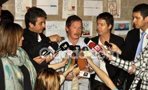 Ricardo Darín, Juan Carr y Adrián Suar, con la prensa. (Foto: Jennifer Rubio)