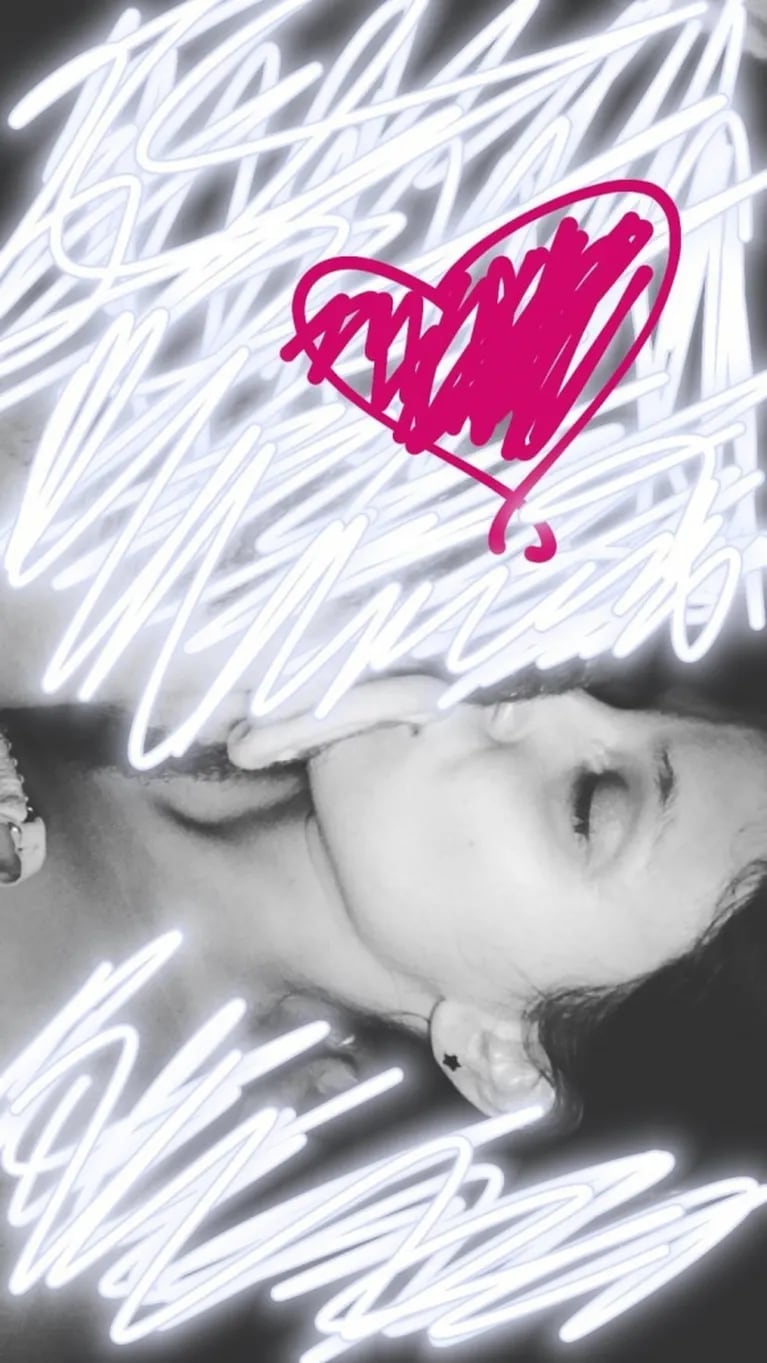 Barbie Vélez, misterioso y apasionado beso "censurado" en su cuenta de Instagram