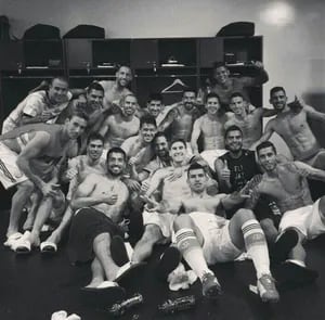 Los jugadores de la Selección en el vestuario, tras ganarle a Bélgica. (Foto: Instagram.comp/pocho22lavezzi) 
