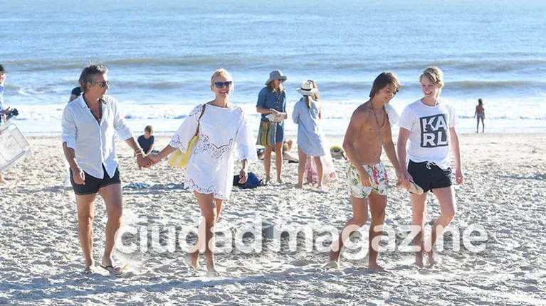 Valeria Mazza y Alejandro Gravier, junto a sus hijos en Punta del Este (Fotos: GM Press)