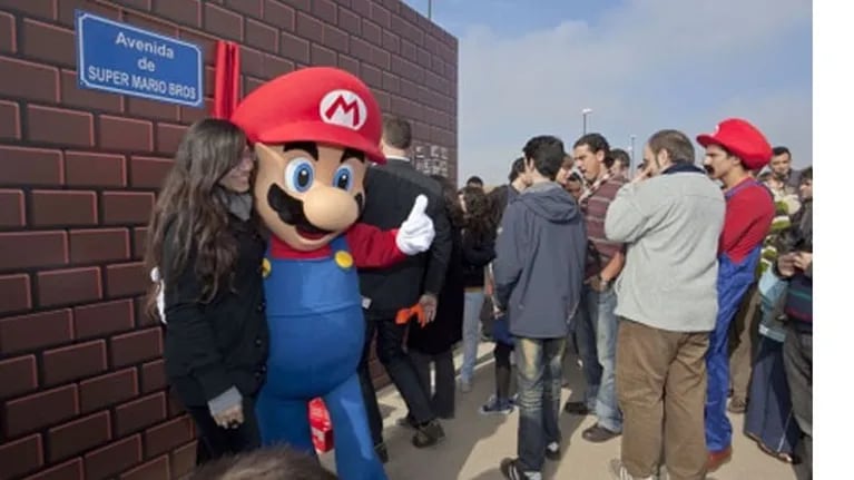 Inauguran en España la Avenida "Super Mario Bros"  