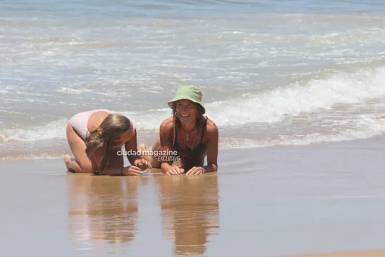 Las fotos de Maru Botana junto a su esposo y sus hijos en la playa: risas y mucho amor en Punta del Este