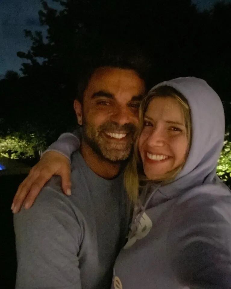 Las románticas selfies de Laurita Fernández con Peluca Brusca: "Momentos felices"
