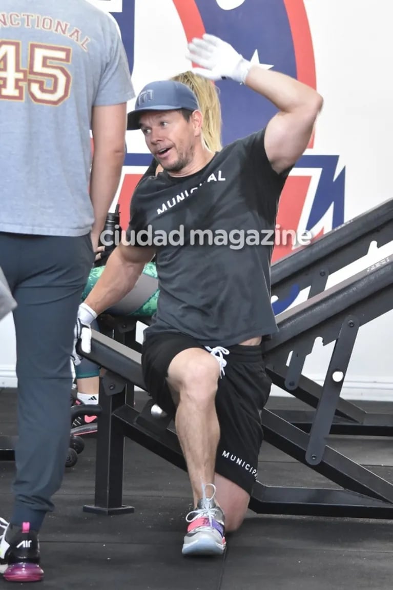 El súper lomazo de Mark Wahlberg tras convertirse en un fanático del entrenamiento de alta intensidad
