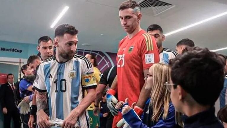 Mundial Qatar 2022: Lionel Messi le dedicó este tierno gesto a una nena antes de jugar contra Alemania.
