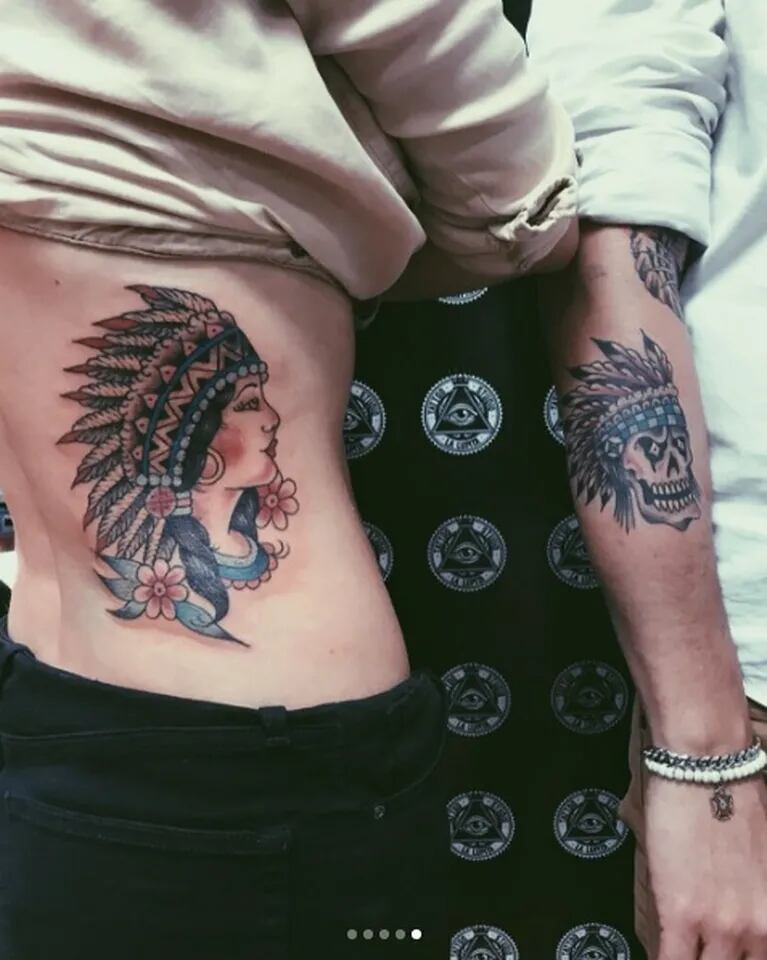 El primer (¡y enorme!) tatuaje a color de Muni Seligmann en la espalda: "El morrón y yo tenemos algo más para compartir"