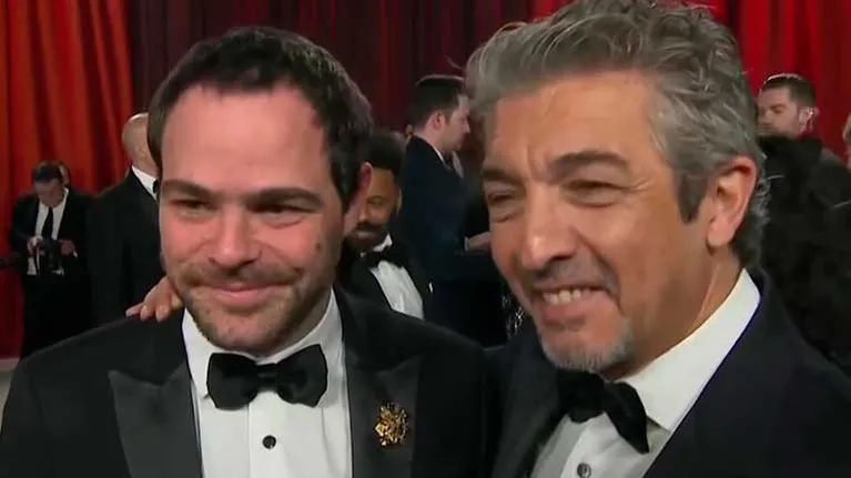 Ricardo Darín y Peter Lanzani pasaron por la alfombra roja de los Premios Oscar