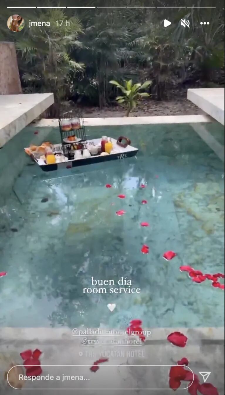Jimena Barón y su novio disfrutaron de un desayuno romántico con pétalos de rosas en la piscina