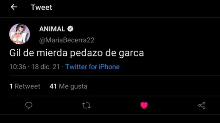 María Becerra lanzó escandalosos tweets tras dejar de seguir a su novio, Rusherking: "Gil, ¿cómo pudiste hacer esto?"