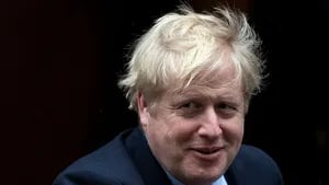 Boris Johnson, primer ministro de Gran Betaña, dio positivo por coronavirus: Tengo fiebre y tos