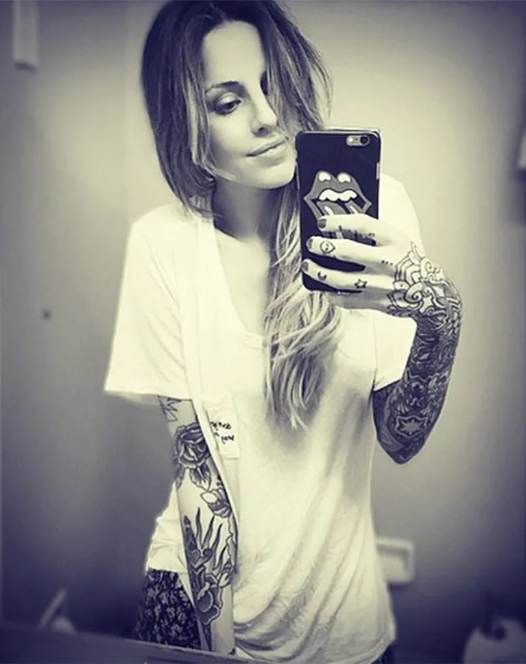 Candelaria Tinelli, tatuaje súper hot ¡y presentanción en topless! (Foto: Instagram)