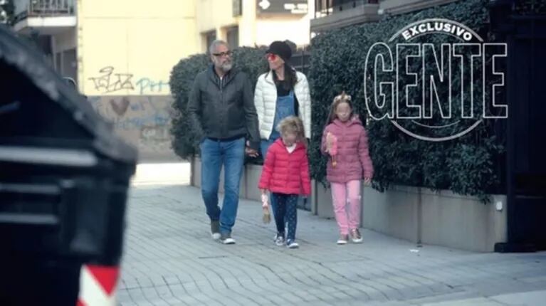 La salida familiar de Jorge Rial con Romina Pereiro y las hijas de su pareja