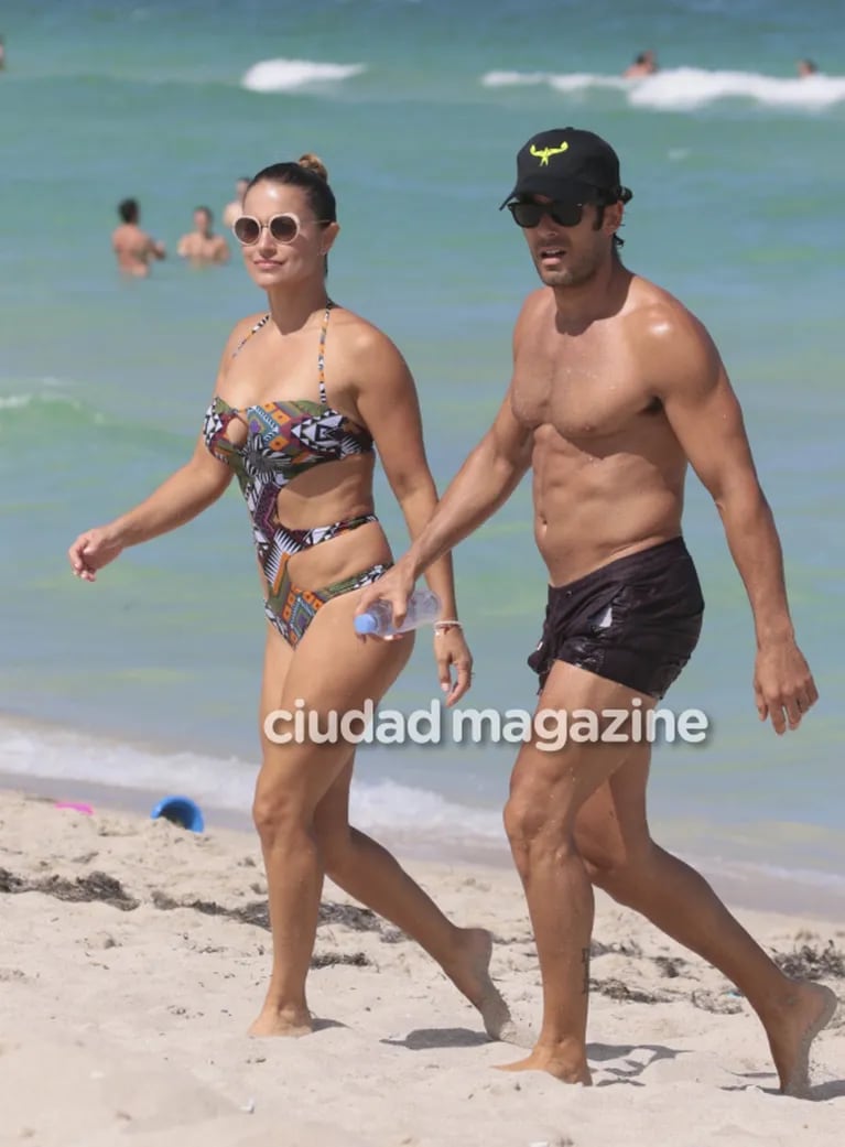 Lola Ponce, apasionada con Aarón Díaz en el mar: las fotos de la pareja en Miami