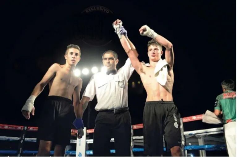 Mateo, el hijo de 16 años de Luciano Castro, se presentó como boxeador amateur