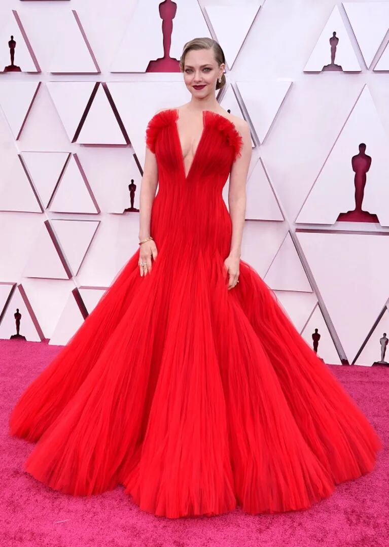 Todos los looks de los Premios Oscar 2021: glamour y distinción en la alfombra roja más famosa del mundo