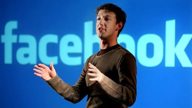 Mark Zuckerberg, en contra de Twitter