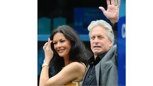Jul. 23, 2010 - Cardiff - Michael Douglas and Catherine Zeta Jones leave the Children's Hospital for Wales in Cardiff's University Hospital. --..Ref 88550, HES --..23 July, 2010 --..Picture by Dafydd Ifans/ Retna Pictures --..Non Exclusive, UK Rights Only  (Credit Image: Â© UPPA/ZUMApress.com)