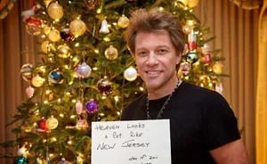 La original manera de Bon Jovi de desmentir su propia muerte. (Foto: Twitter Bon Jovi)