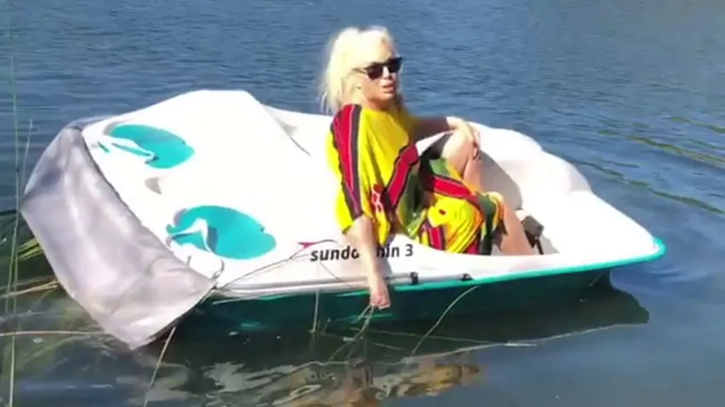 Los videos de Susana Giménez en su bote a pedal dentro la chacra de Punta del Este