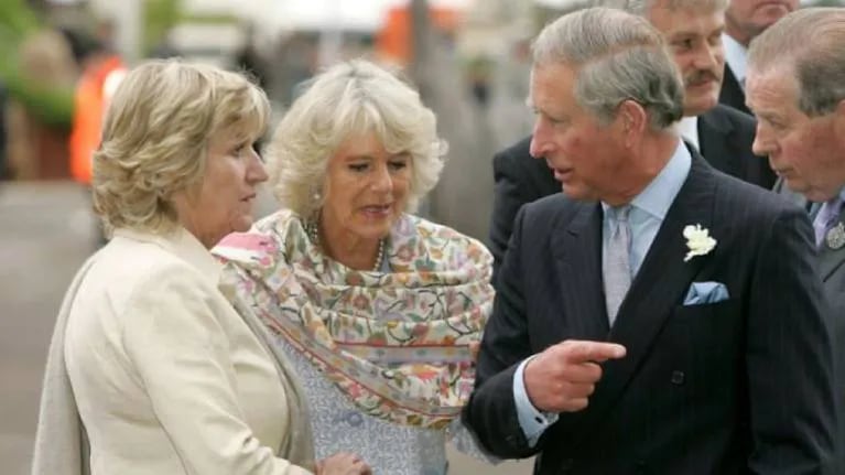 La hermana menor de Camilla, la gran cómplice en su romance prohibido con el príncipe Carlos