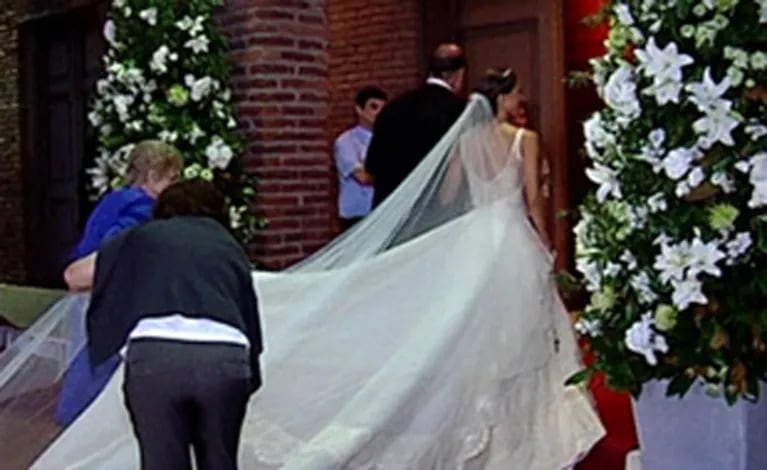 Diego Forlán se casó por Iglesia con Paz Cardoso. (Foto: @mirta_rabino)