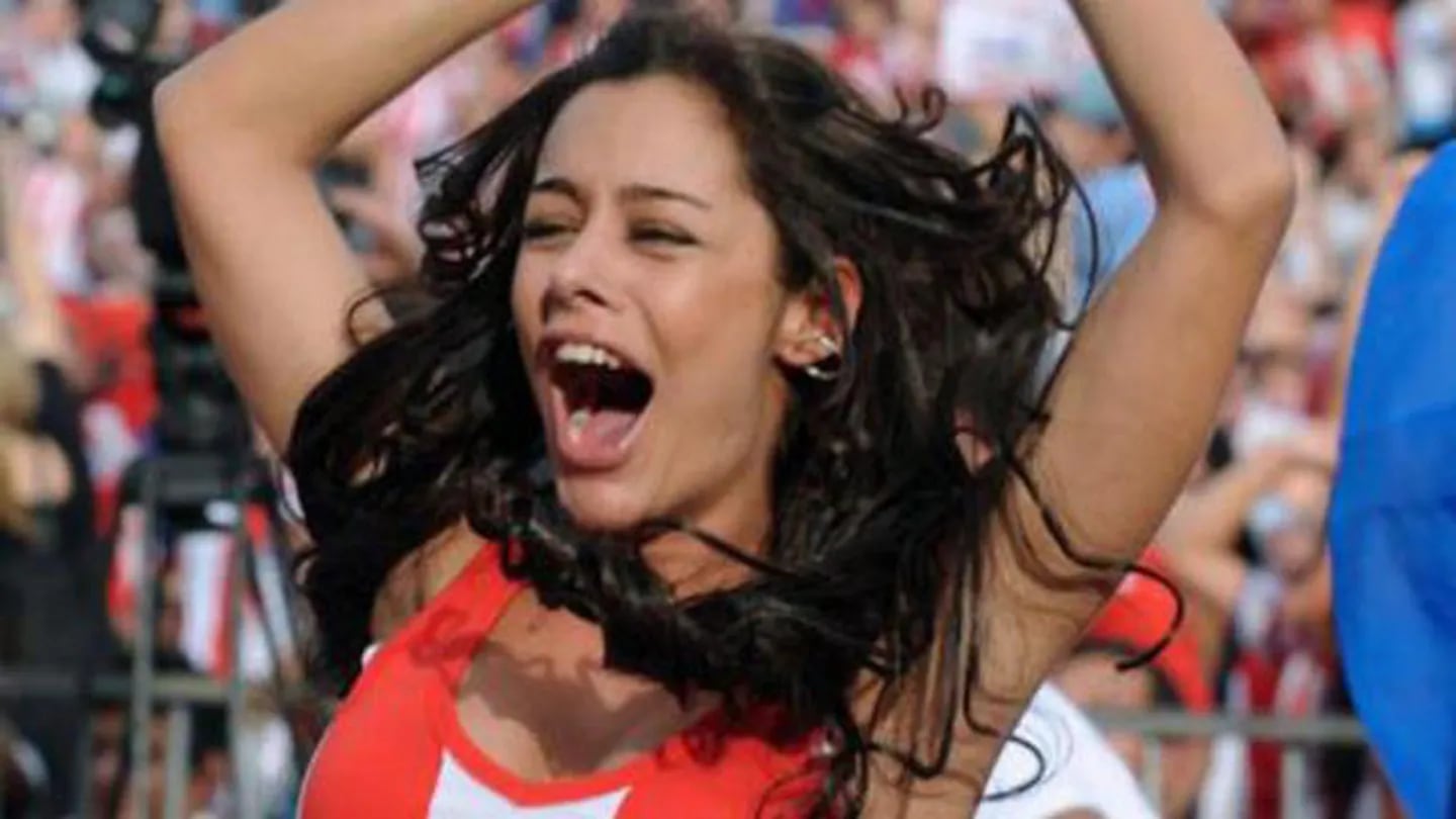 Una modelo paraguaya promete posar desnuda si gana su Selección 