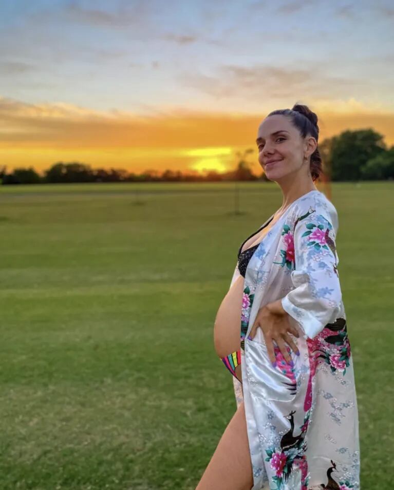 Julieta Nair Calvo mostró su pancita en el séptimo mes de embarazo