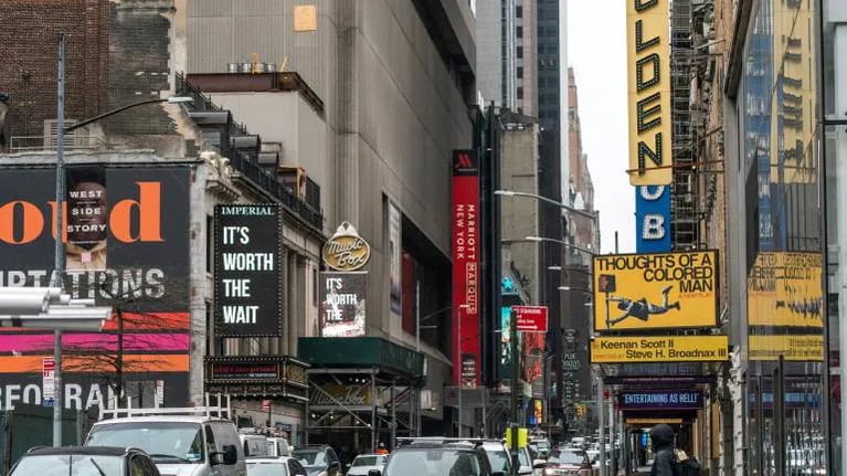 Nueva York ya tiene fecha para volver a la normalidad y anunció la fecha del regreso de Broadway al 100%